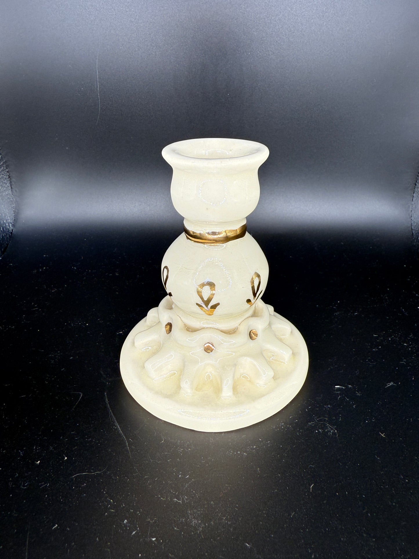 Handcrafted White Candleholder with Real Gold Accents – Elegant Home Decor